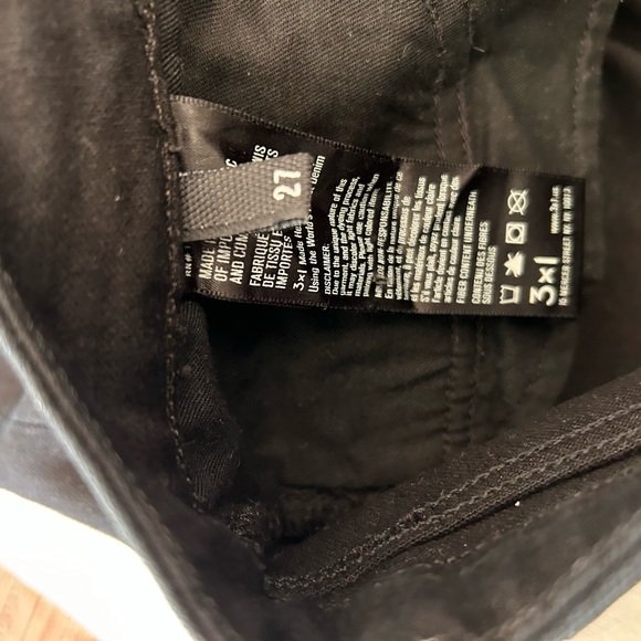 3x1 black jeans with distressed accents - Picture 7 of 7